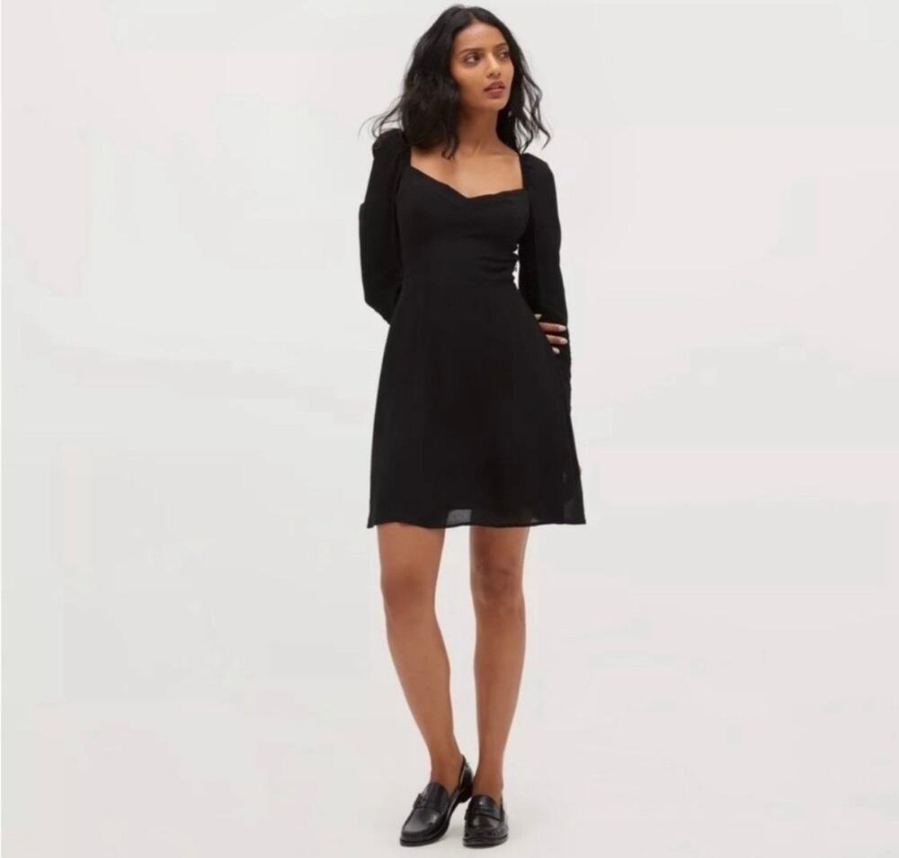 Hill House Black Felicity Mini Crinkle Crepe Puff Sleeve Preowned Dress L LBD